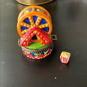 Hinge box/trinklet box